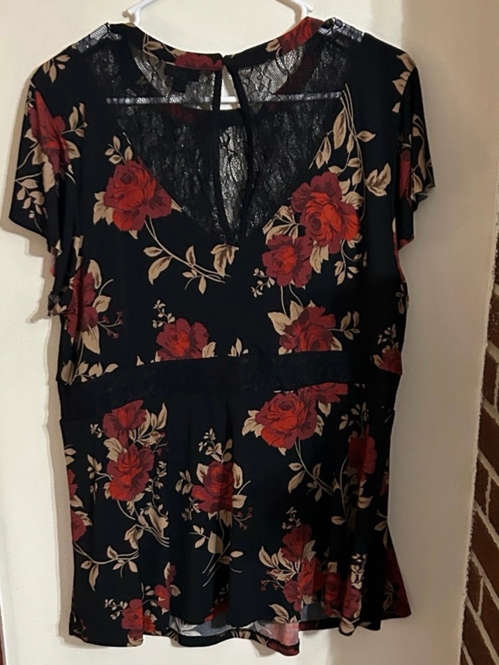 torrid Size 2x Black Lace Blouse with Red & Tan Floral Lace Trim